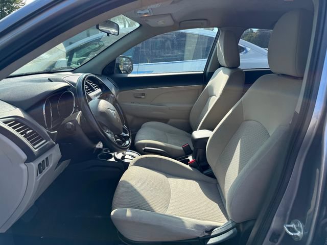 Used 2017 Mitsubishi Outlander Sport ES AWD/4WD image 7