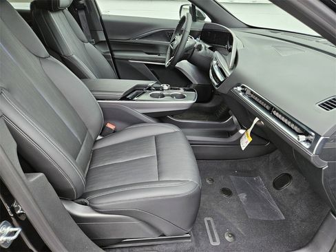 New 2025 Cadillac Lyriq Sport image 11