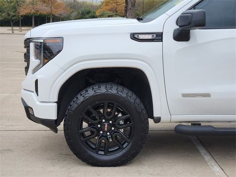 Used 2023 GMC Sierra 1500 Elevation w/ X31 Off-Road Package image 8