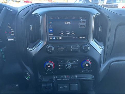 Used 2021 Chevrolet Silverado 1500 LT Trail Boss image 20