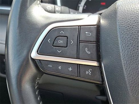 Certified 2022 Toyota Highlander XLE image 21