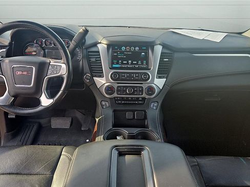 Used 2019 GMC Yukon SLT AWD/4WD image 16