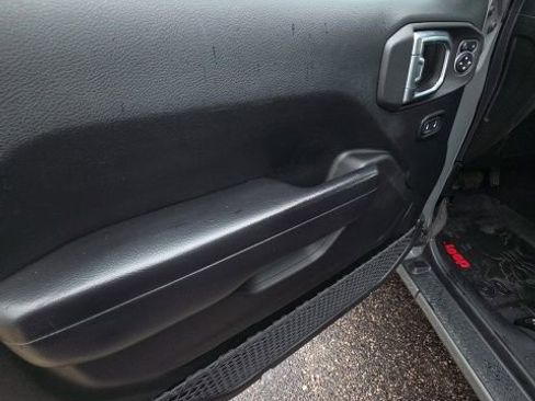 Used 2021 Jeep Wrangler Unlimited Sport AWD/4WD image 13