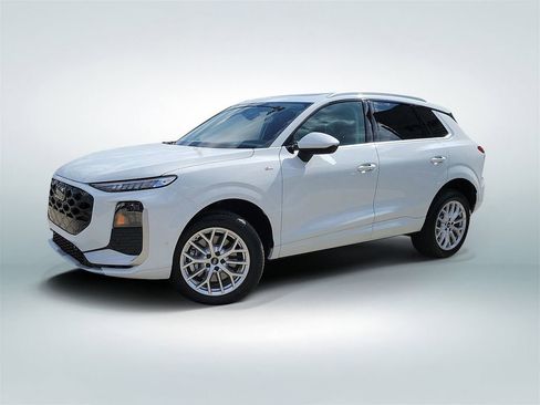 New 2026 Audi Q3 quattro 2.0T AWD/4WD image 1