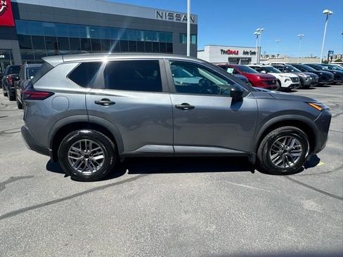 Used 2023 Nissan Rogue S AWD/4WD image 12