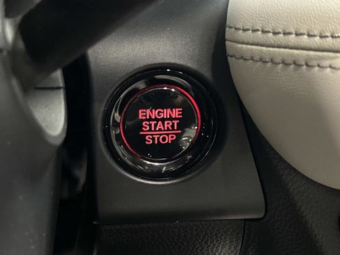 Used 2023 Honda HR-V EX-L image 28