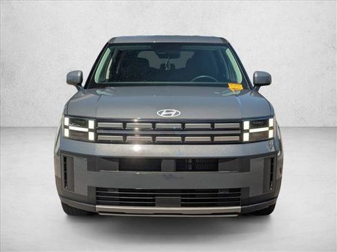 Used 2025 Hyundai Santa Fe SE FWD image 2
