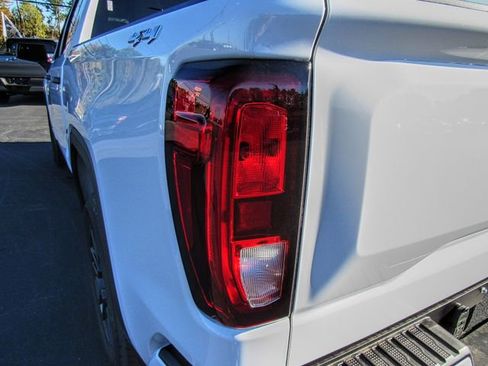 New 2026 GMC Sierra 1500 Pro w/ Graphite Edition image 7