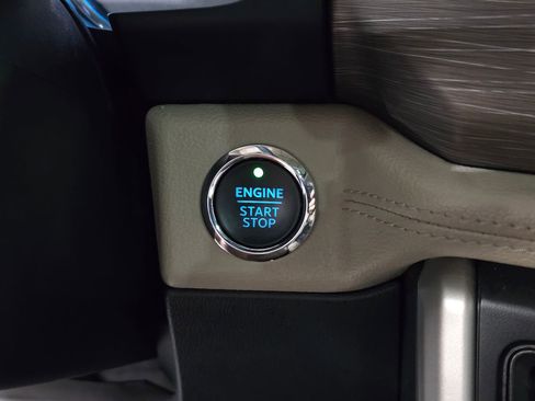 Used 2023 Ford Expedition Max Limited image 24