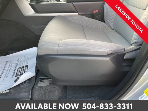 Used 2022 Toyota Tundra SR5 image 26