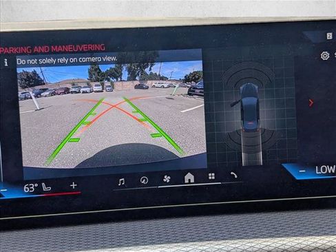 Used 2025 BMW i4 eDrive40 RWD image 13