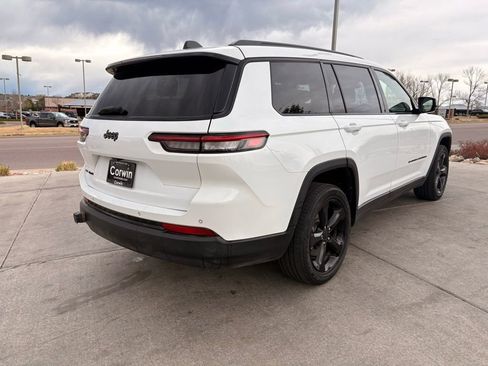 Used 2021 Jeep Grand Cherokee L Laredo image 8