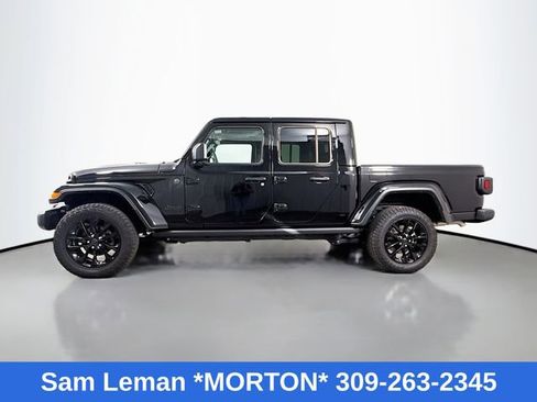 Used 2024 Jeep Gladiator Sport image 4