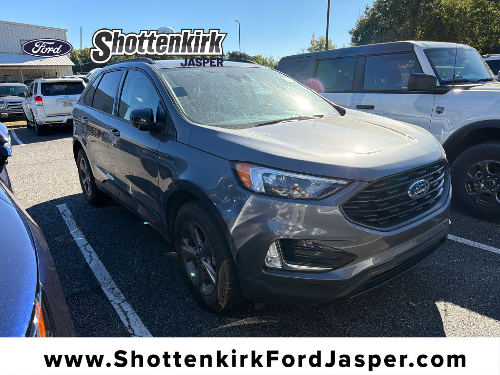Used 2024 Ford Edge SEL w/ Sport Appearance Package AWD/4WD image 1