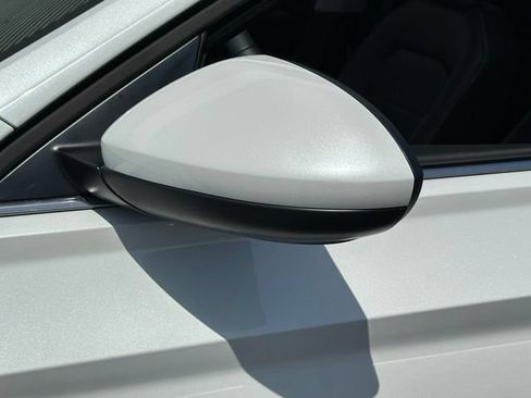 Used 2024 Volkswagen Jetta SE w/ Panoramic Sunroof Package FWD image 11
