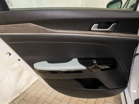 Used 2021 Kia K5 EX w/ EX Premium Package image 10