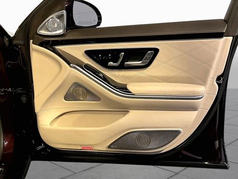 Certified 2021 Mercedes-Benz Maybach S 580 4MATIC image 23