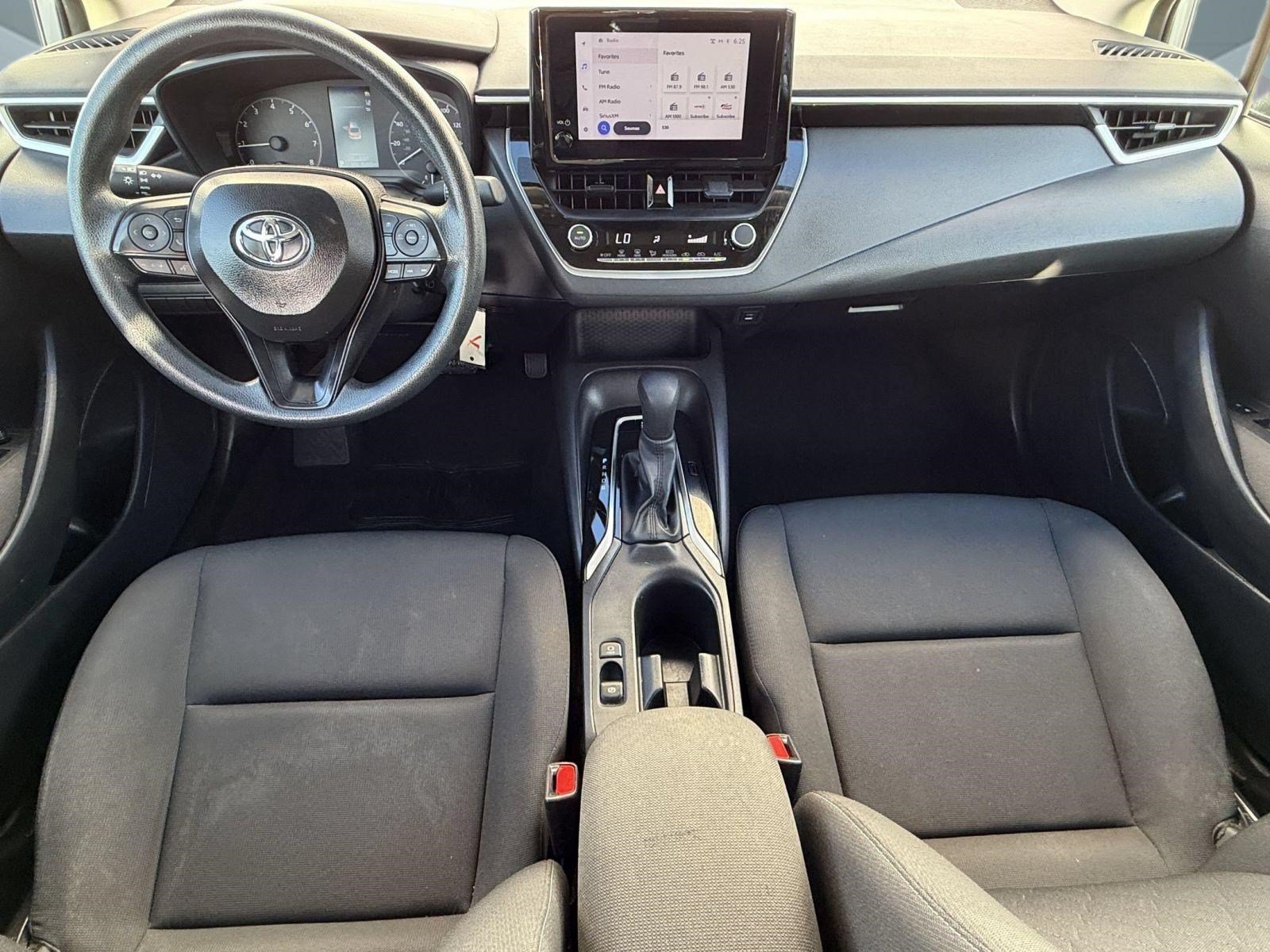 Used 2025 Toyota Corolla LE FWD image 15