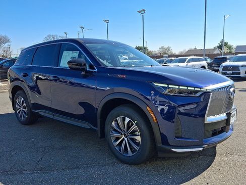 New 2026 INFINITI QX60 Pure w/ Cargo Package AWD/4WD image 2