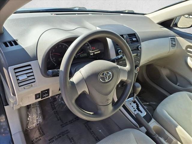 Used 2010 Toyota Corolla LE w/ LE EVP Pkg #1 FWD image 9