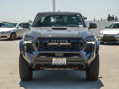 Used 2025 Toyota Tacoma TRD Pro AWD/4WD image 2