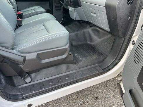 Used 2016 Ford F250 XL w/ Power Equipment Group image 11