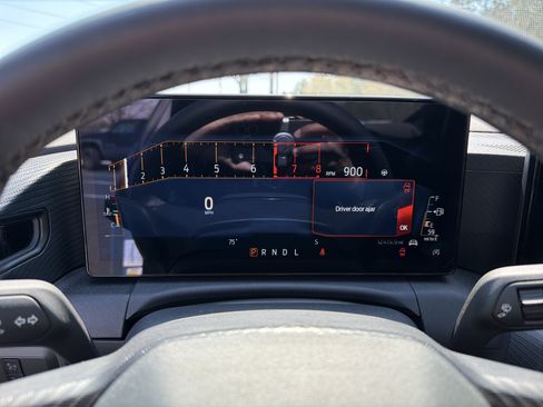 Used 2025 Ford Mustang Coupe image 22