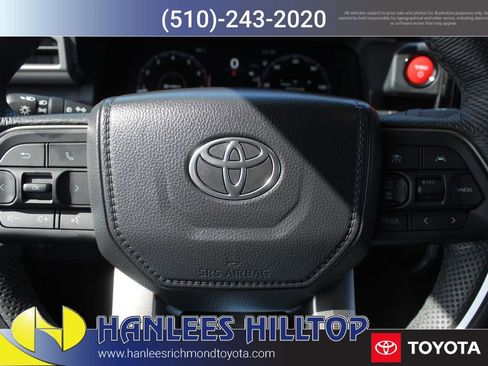 Used 2024 Toyota Tacoma TRD Sport image 24