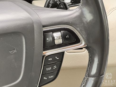 Used 2018 Lincoln Navigator Reserve AWD/4WD image 13