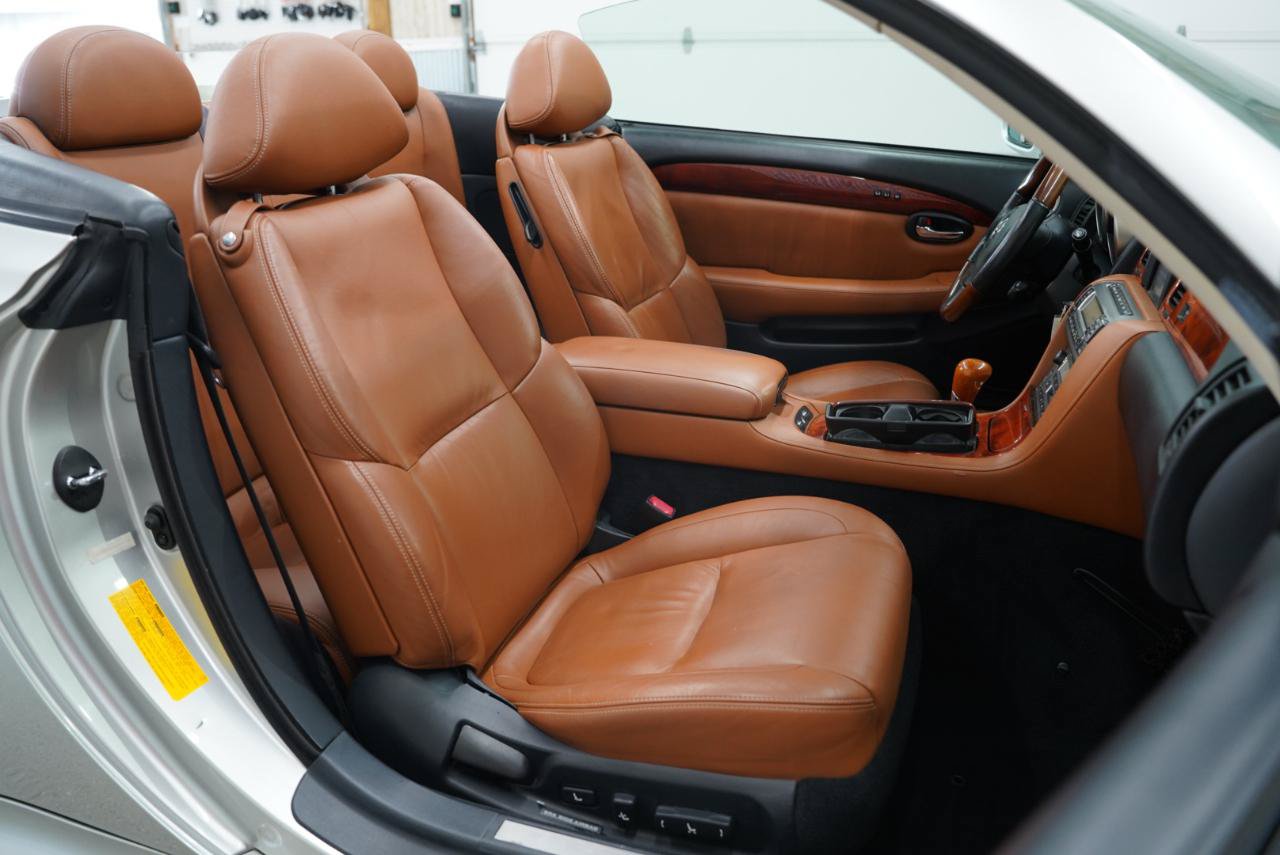 Used 2002 Lexus SC 430 Convertible RWD image 31