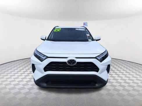 Certified 2022 Toyota RAV4 XLE FWD image 2
