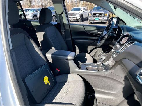 Used 2023 Chevrolet Equinox LT image 11