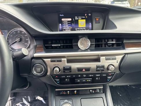 Used 2018 Lexus ES 350 w/ Premier Package image 24