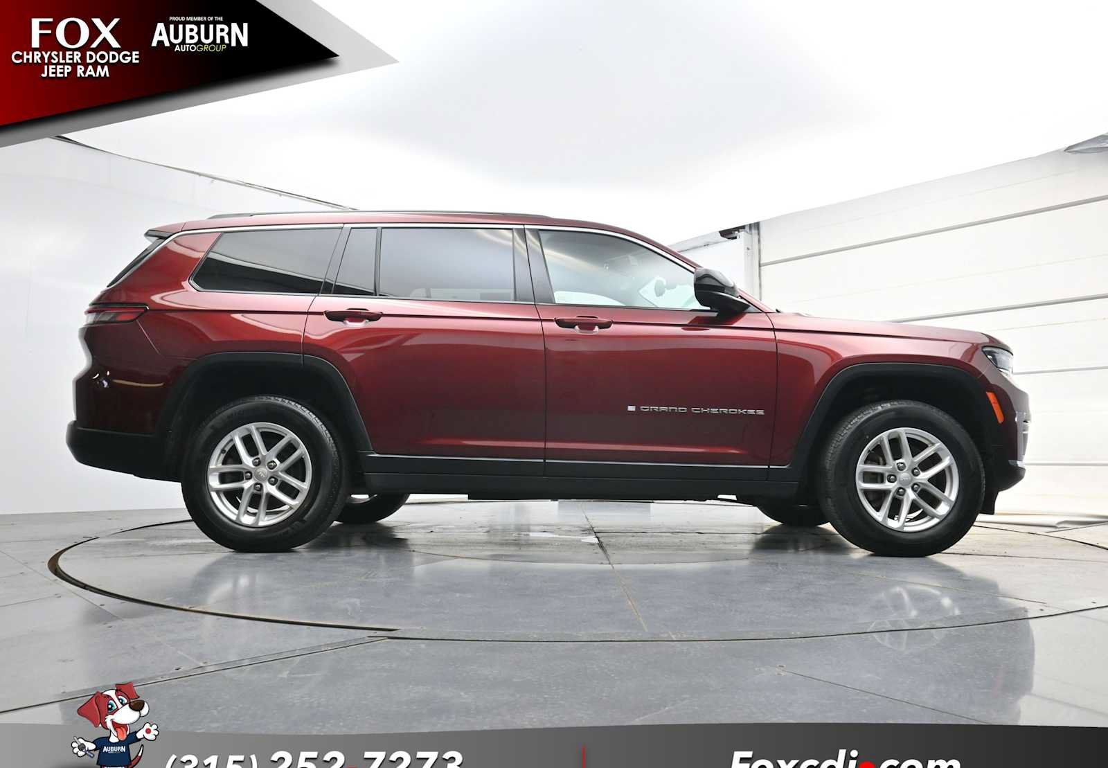Used 2023 Jeep Grand Cherokee L Laredo w/ Luxury Tech Group I AWD/4WD image 27