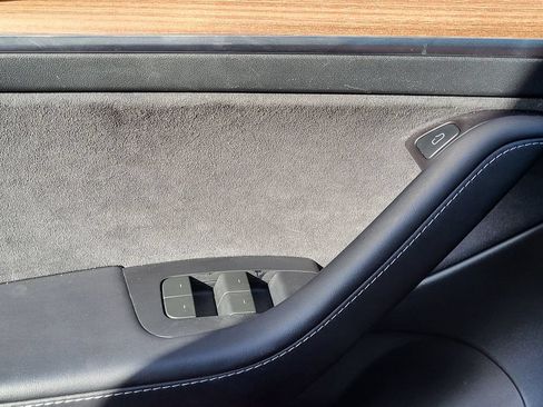 Used 2023 Tesla Model 3 Standard Range RWD image 15