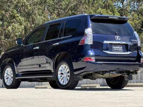 Used 2019 Lexus GX 460 Premium w/ Premium Package AWD/4WD image 3