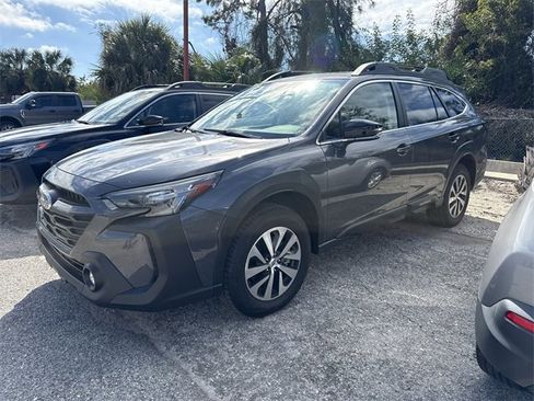 Used 2025 Subaru Outback Premium w/ Popular Package #1 image 2