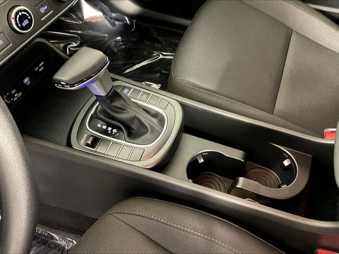 Certified 2026 Hyundai Kona SE FWD image 17