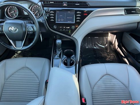 Certified 2018 Toyota Camry SE w/ Protection Package (Q2) FWD image 18