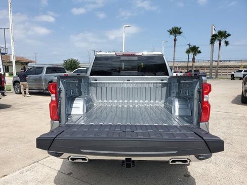 New 2026 Chevrolet Silverado 1500 LTZ w/ LTZ Premium Package AWD/4WD image 15
