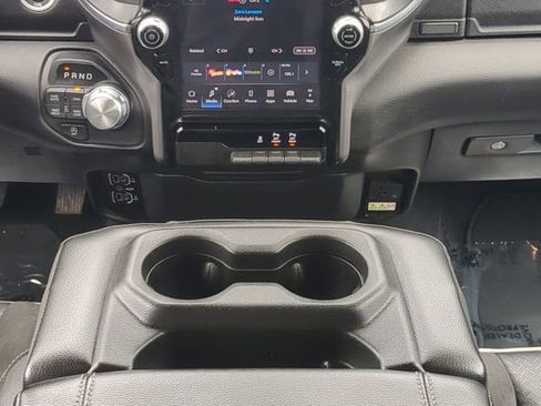 Used 2025 RAM 1500 Laramie AWD/4WD image 18