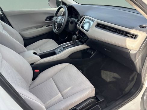 Certified 2018 Honda HR-V EX image 19