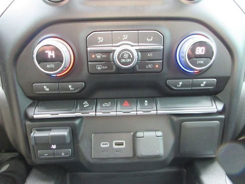 Certified 2022 Chevrolet Silverado 2500 LT w/ Convenience Package image 33