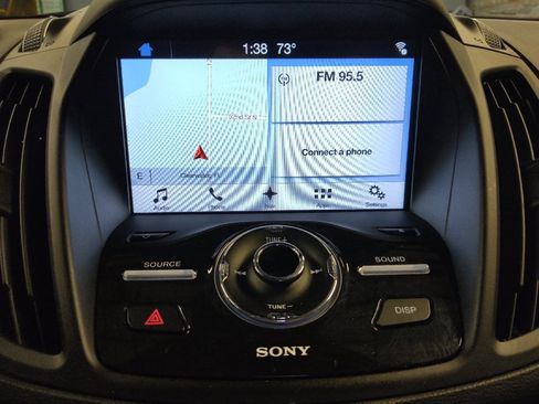 Used 2018 Ford Escape Titanium w/ Ford Safe & Smart Package AWD/4WD image 25