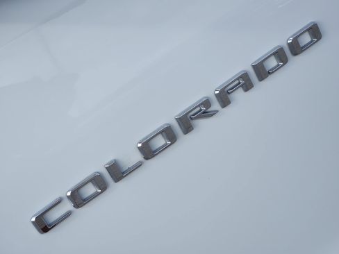 Used 2025 Chevrolet Colorado W/T w/ Advanced Trailering Package AWD/4WD image 12