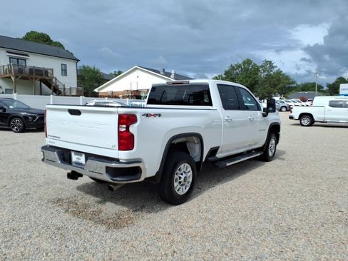 Used 2025 Chevrolet Silverado 2500 LT w/ Convenience Package AWD/4WD image 7