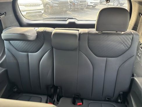 Used 2024 Hyundai Palisade SEL AWD/4WD image 11