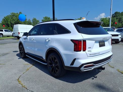 Used 2022 Kia Sorento SX image 3