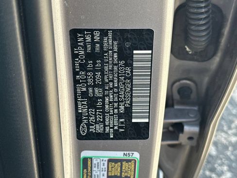 Used 2023 Hyundai Elantra SEL w/ Convenience Package FWD image 28