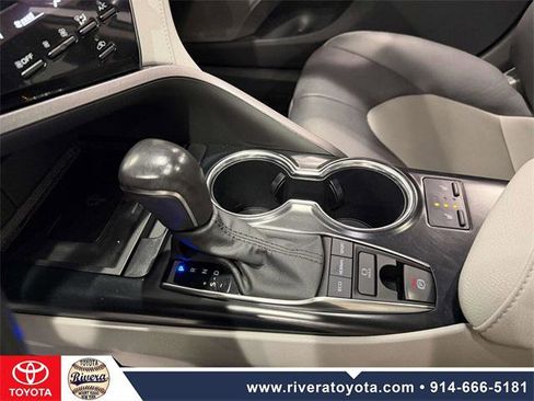 Certified 2020 Toyota Camry XLE image 22